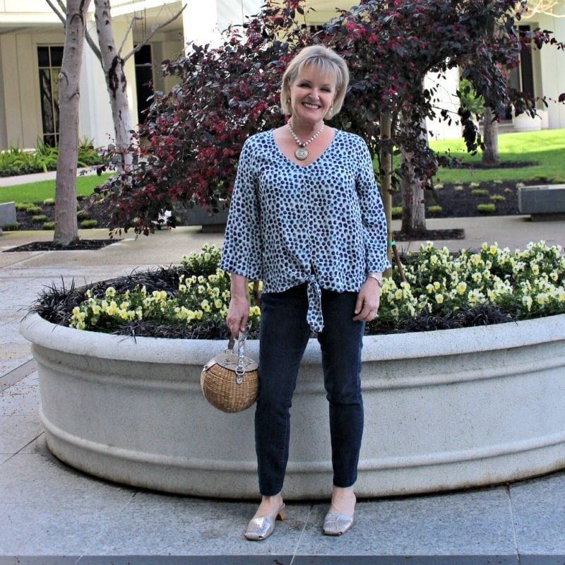 Jennifer Connolly of A Well Styled Life wearing Side Stitch Darcy Print Top