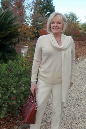 Jennifer Connolly wearing ivory Everlane cashmere in ivory