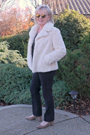 Jennifer Connolly wearing an Ivory Halogen faux fur jacket