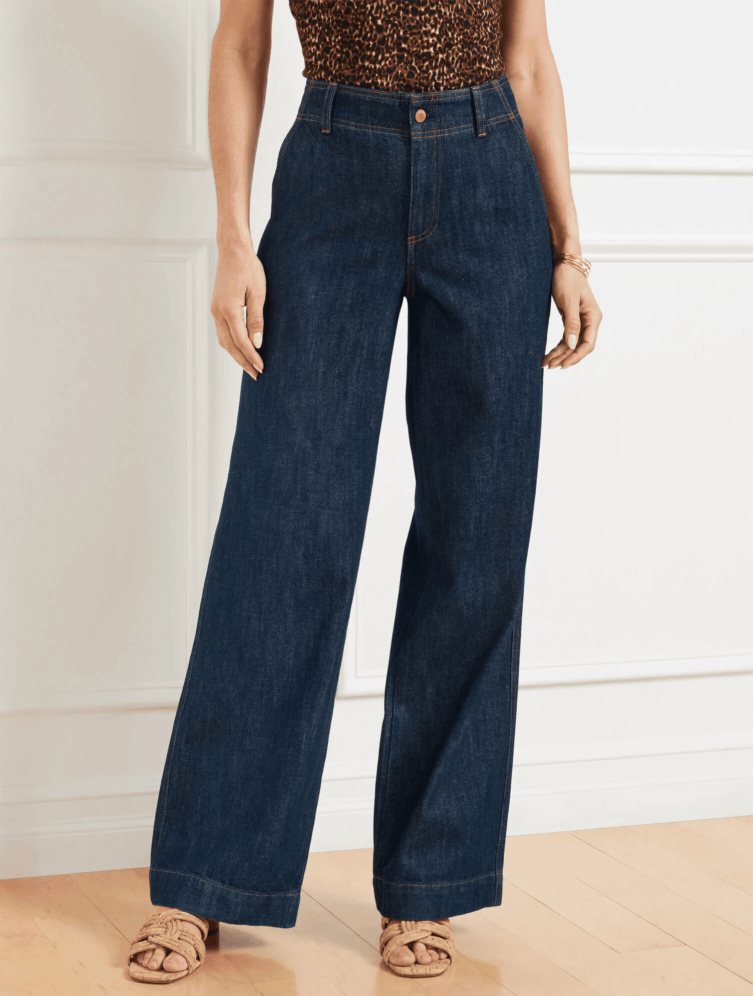 TALBOTS RELAXED TROUSER JEANS IN CHARLOTTE WASH
