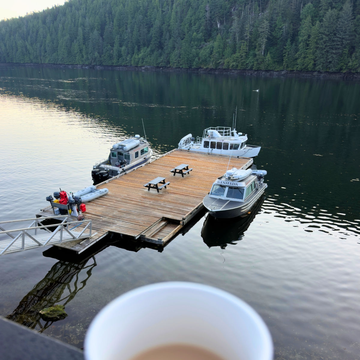 Tour boats at the dock at Spirit Bear Lodge
